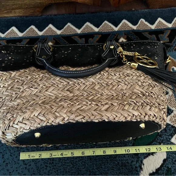 Iman Global Chic Resort Straw & Black Faux Leather Handbag Tote Bag with Charms! - Picture 8 of 13